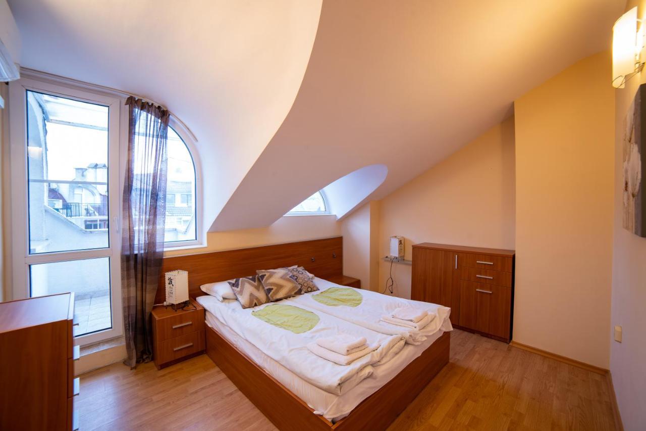 Maisonette Picadilly ヴァルナ エクステリア 写真
