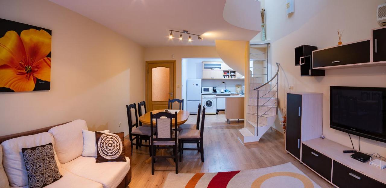 Maisonette Picadilly ヴァルナ エクステリア 写真