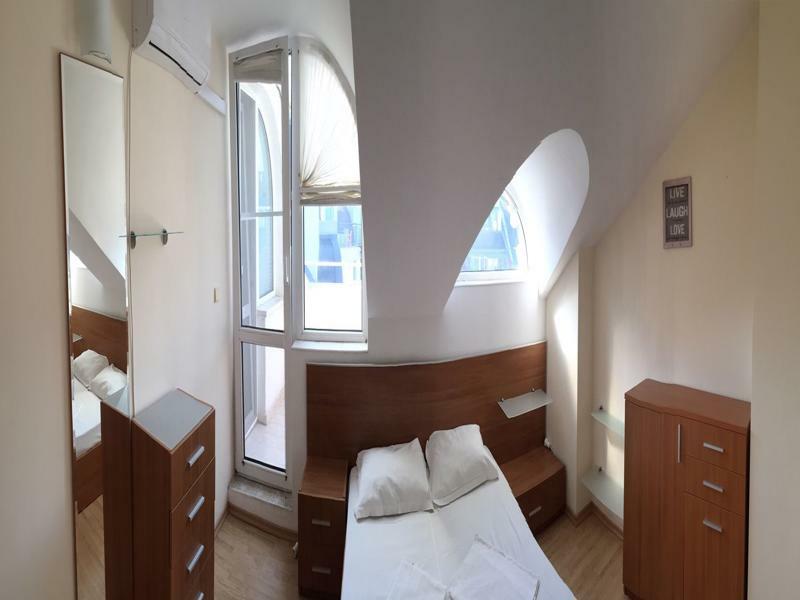 Maisonette Picadilly ヴァルナ エクステリア 写真